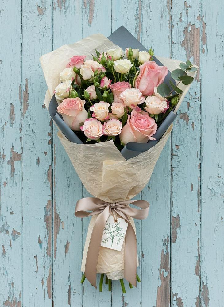 Букет цветов из: Розы в Алейске Алтайский край