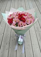 Букет цветов из:  Альстромерии в Алейске Алтайский край