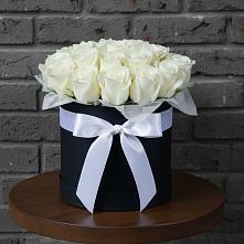Цветочная композиция из Розы в шляпной коробке #REPLACE_PRED# Алейске Алтайский край